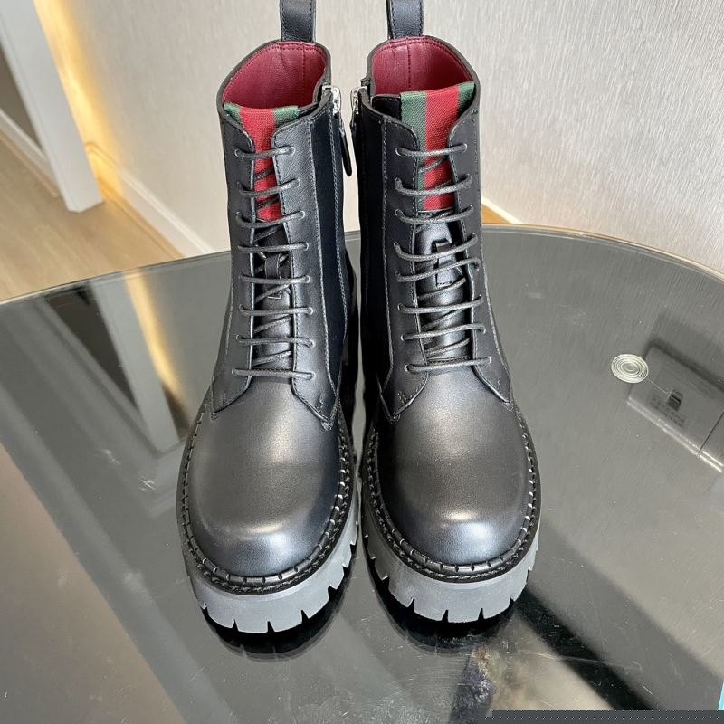 G*u*i boots